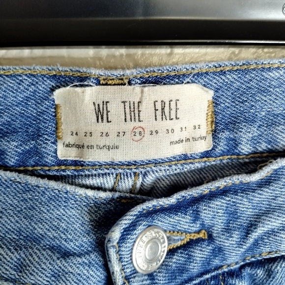 Free People We The Free Maggie Distressed Straight Leg Crop Jeans Sz 28 - Picture 6 of 11